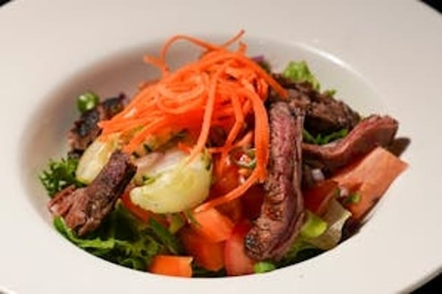 Yum Nuer Grilled Sliced Steak.
